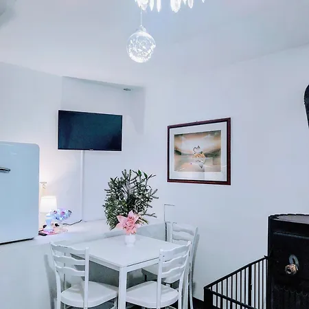 Sarka شقة Čistá